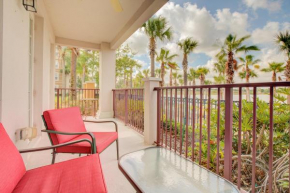 Gorgeous 1st-Floor, End Unit Condo w LAKEVIEW